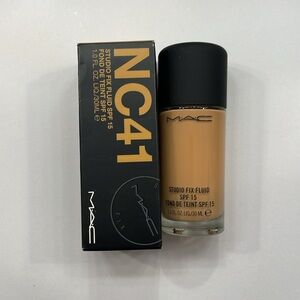 MAC Studio Fix Fluid Foundation - NC41